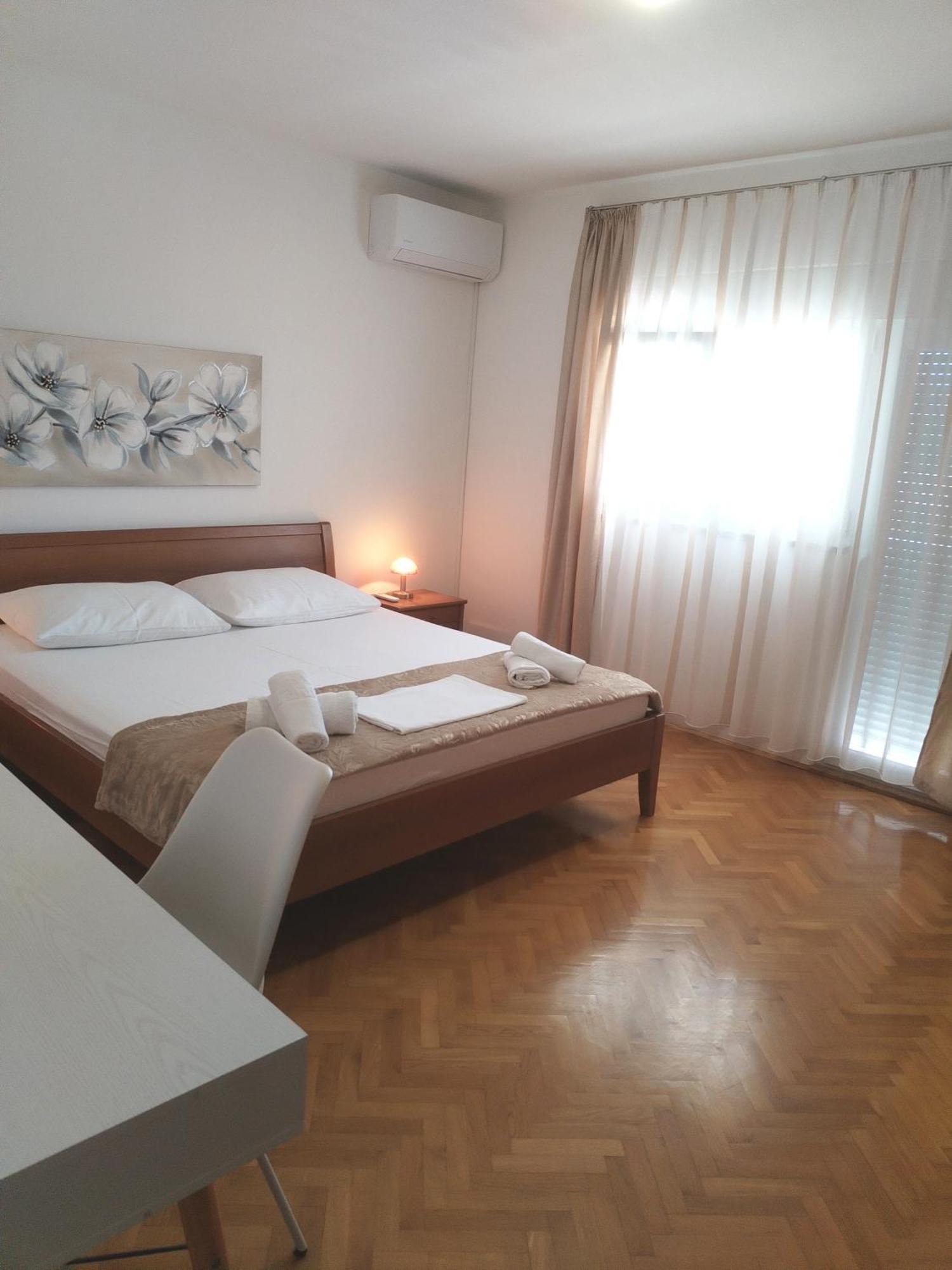 Apartments"Nika" With Private Pool Galovac  Extérieur photo