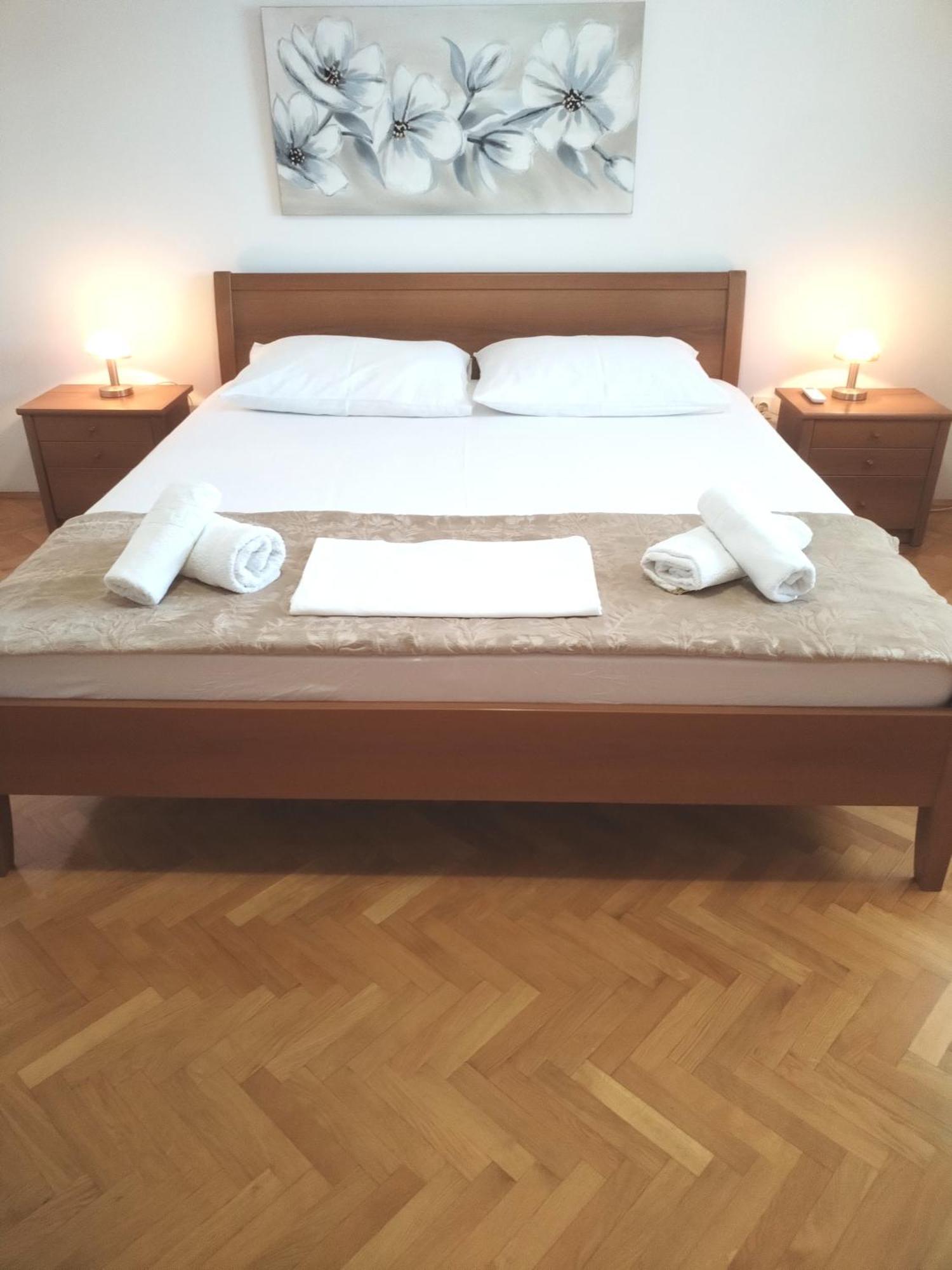 Apartments"Nika" With Private Pool Galovac  Extérieur photo